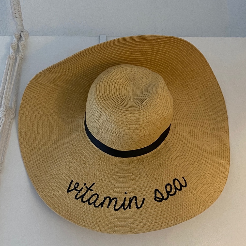 Chic Tan Straw Hat with Cream Band